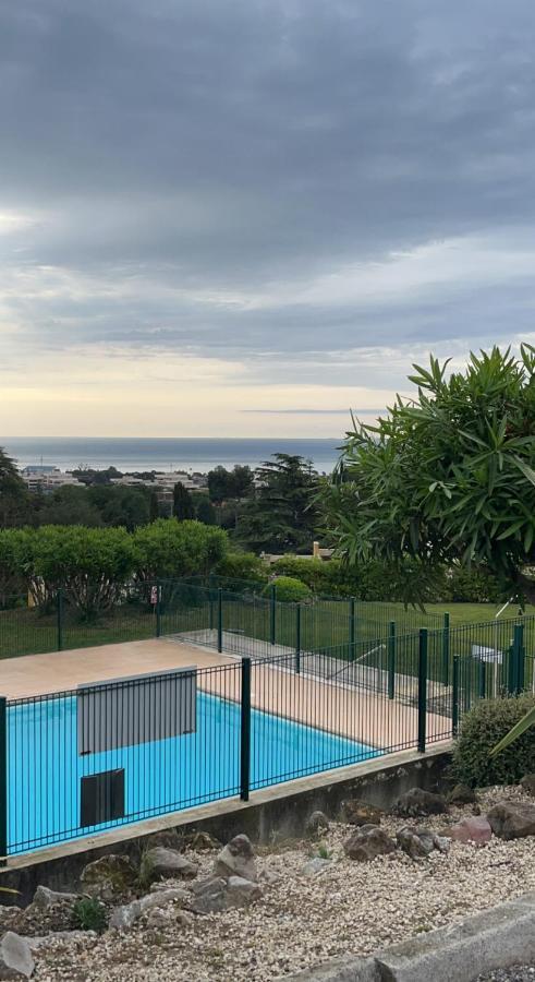Appartement 2 Pieces En Rez De Jardin Avec Parking Et Piscine Villeneuve-Loubet Exterior photo