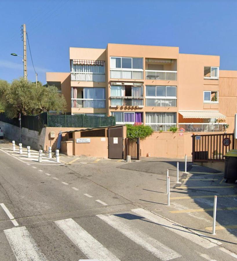 Appartement 2 Pieces En Rez De Jardin Avec Parking Et Piscine Villeneuve-Loubet Exterior photo